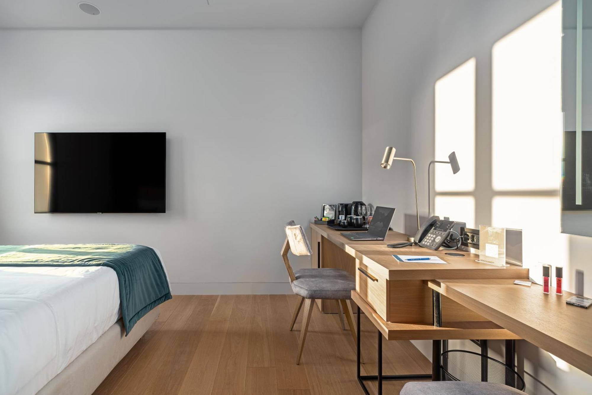 Hellenic Vibes Smart Hotel Athens Exterior photo A room at the hotel