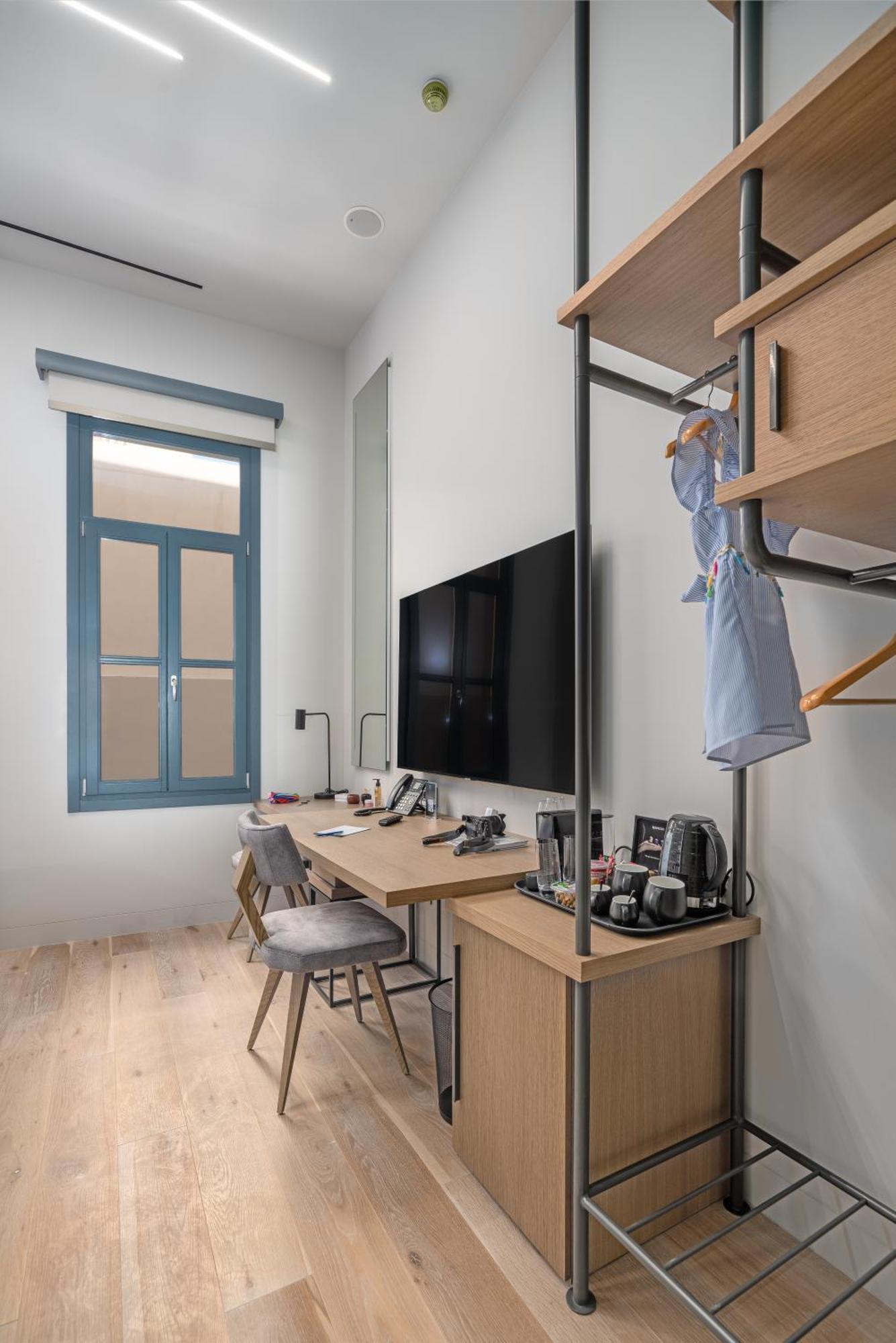 Hellenic Vibes Smart Hotel Athens Exterior photo A room at the hotel